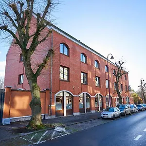 Hi Generation Europe Hostel